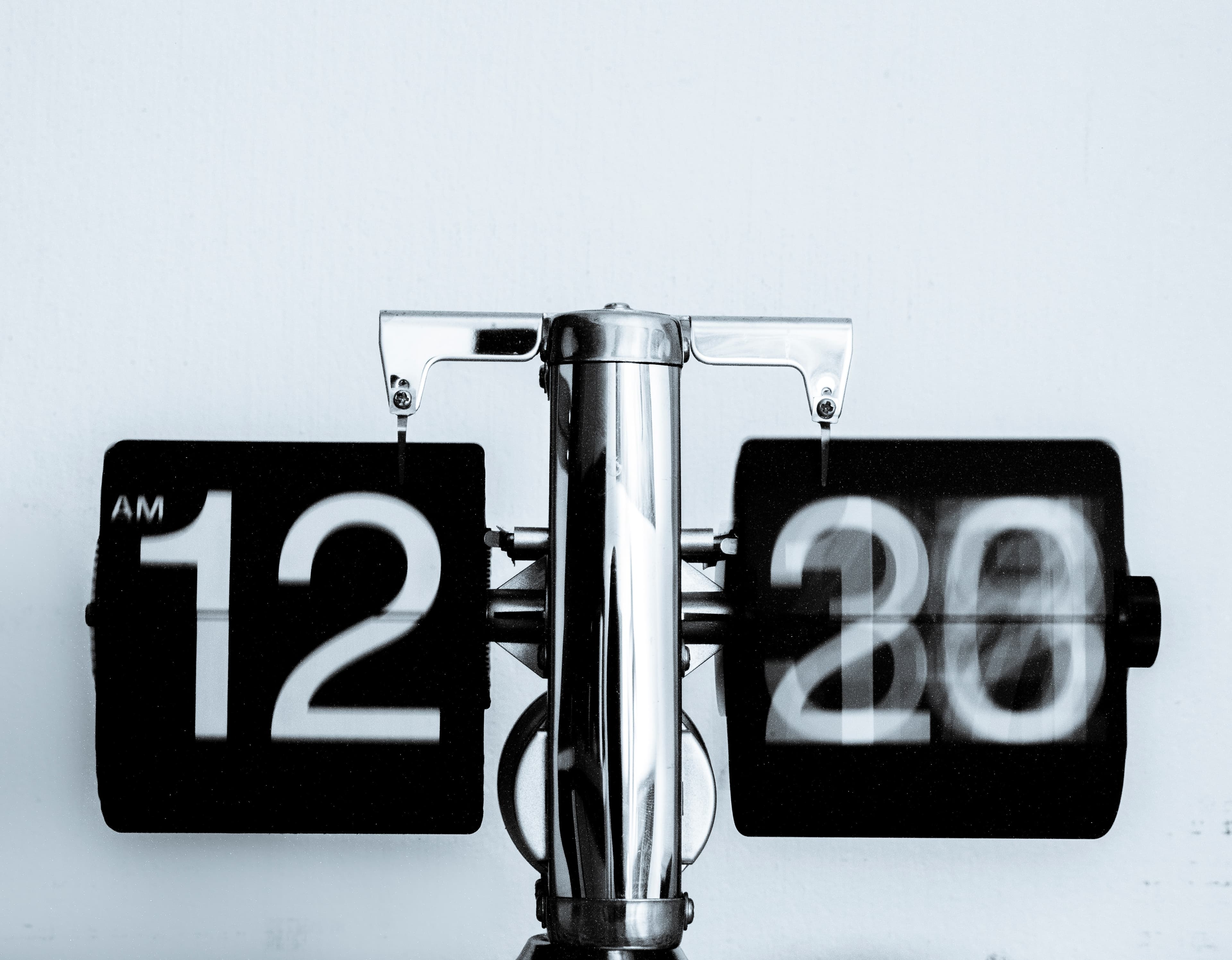 Dealing with timezone in web development